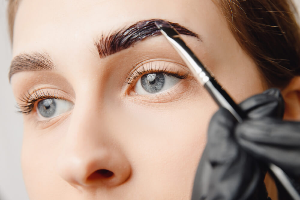 brow tint